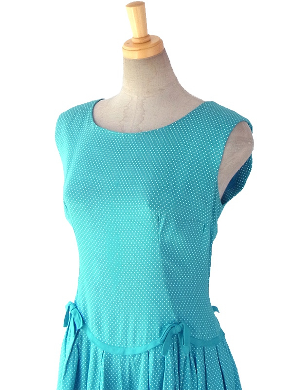 ヨーロッパ古着 フランス買い付け 60年代製 水色 X ホワイト ピンドット リボン付き ヴィンテージ ワンピース 16FC202