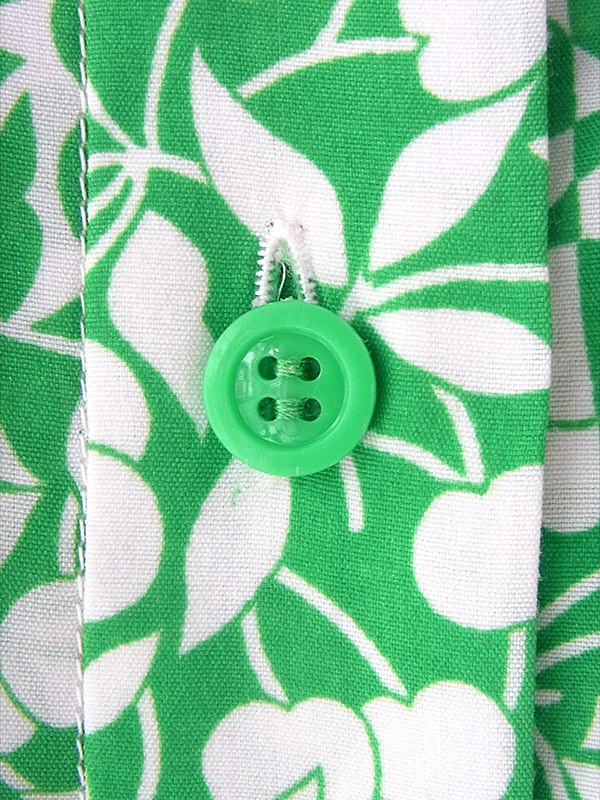 ヨーロッパ古着 フランス買い付け 60年代製 グリーン X ホワイト チェリー柄 共布ベルト付き パフスリーブ ワンピース 16FC205