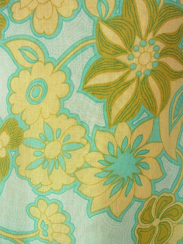 ヨーロッパ古着 フランス買い付け 60年代製 ミントグリーン X イエロー 花柄モチーフのサイケプリント ワンピース 16FC303