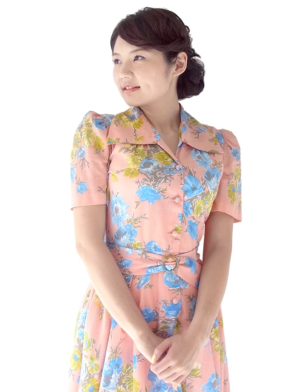 ヨーロッパ古着 50年代フランス製 ピンク X ブルー花柄 共布ベルト付き ヴィンテージ ワンピース 16FC400