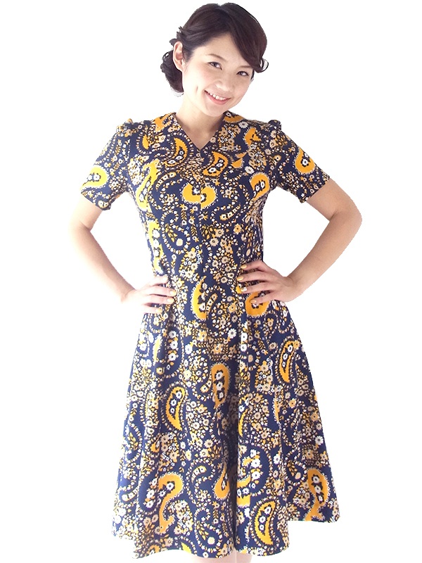 ヨーロッパ古着 フランス買い付け 60年代製 ネイビー X イエロー・ホワイト レトロ花柄 ワンピース 16FC424