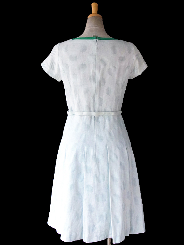 ヨーロッパ古着 ロンドン買い付け 60年代製 ホワイト X グリーン 水玉が浮かぶ生地 ベルト付き ヴィンテージ ワンピース 16OM013