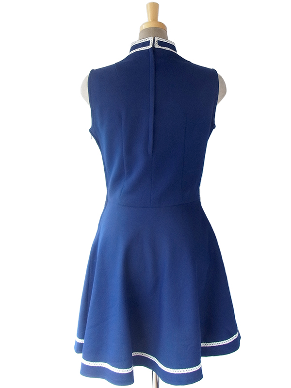 ヨーロッパ古着 ロンドン買い付け 60年代製 ロイヤルブルー X ホワイト・シルバーラメのテープ飾り ワンピース 16OM404