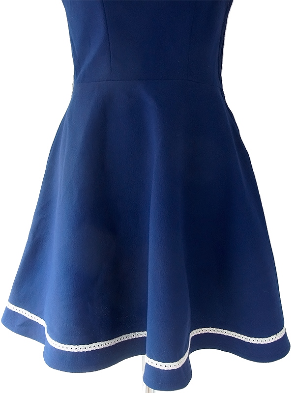 ヨーロッパ古着 ロンドン買い付け 60年代製 ロイヤルブルー X ホワイト・シルバーラメのテープ飾り ワンピース 16OM404