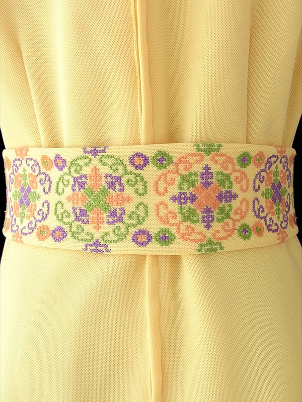 ヨーロッパ古着 ロンドン買い付け 60年代製 レモン色 X カラフル花柄刺繍 ベルト付き ヴィンテージ ワンピース 16OM414