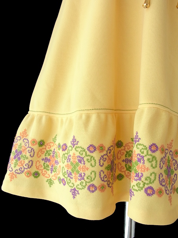 ヨーロッパ古着 ロンドン買い付け 60年代製 レモン色 X カラフル花柄刺繍 ベルト付き ヴィンテージ ワンピース 16OM414