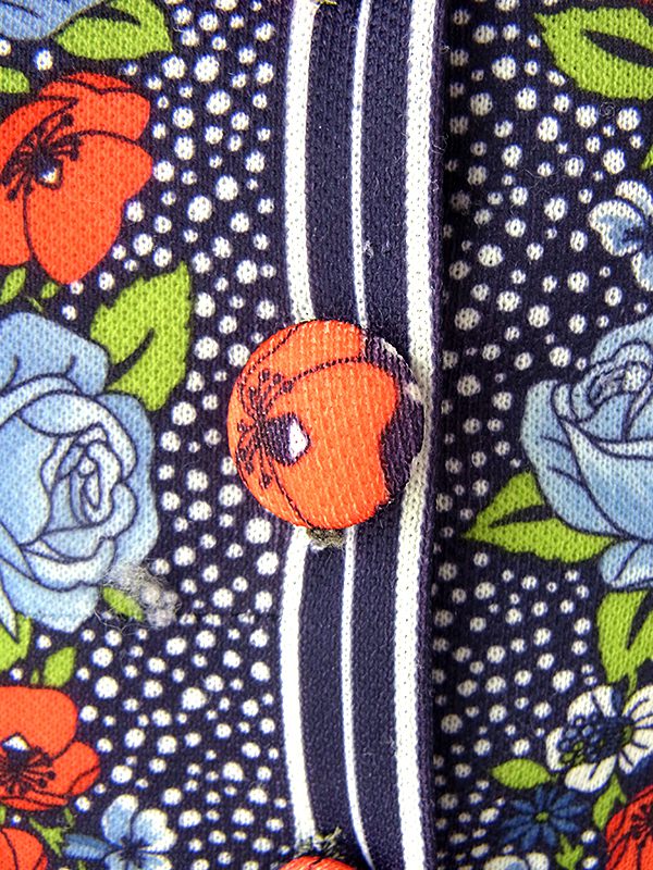 ヨーロッパ古着 ロンドン買い付け 60年代製 ブルーX レッド・パープル花柄 くるみボタン パフスリーブ ワンピース 16OM415