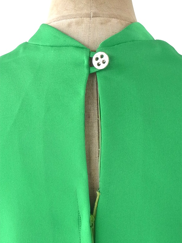 ヨーロッパ古着 ロンドン買い付け 60年代製 グリーン X ボタンデザイン ポケット付き レトロ ワンピース 16OM503