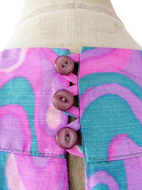 ヨーロッパ古着 ロンドン買い付け 60年代製 パープル・ピンクトーンのレトロサイケプリント ワンピース 16OM607