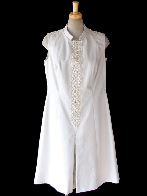 ヨーロッパ古着 ロンドン買い付け アイボリー X レース装飾 ボックスプリーツ ヴィンテージ ワンピース 16OM618