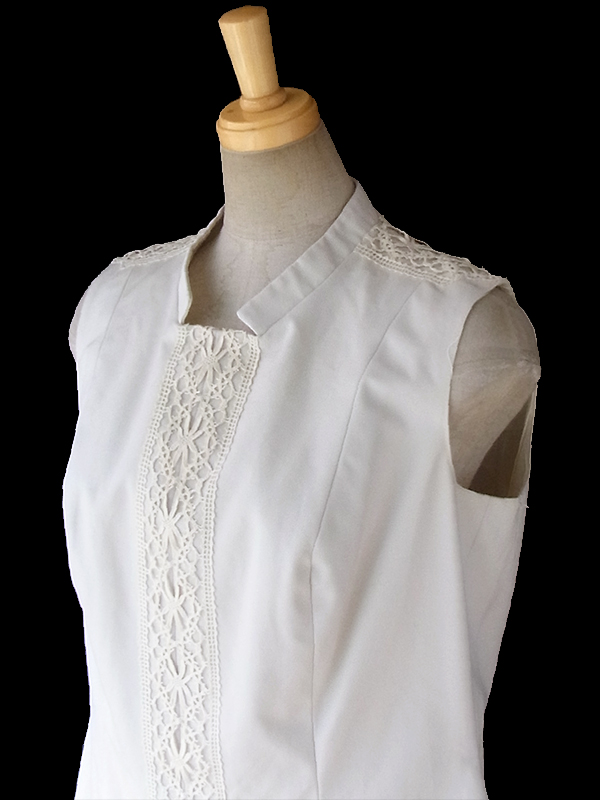 ヨーロッパ古着 ロンドン買い付け アイボリー X レース装飾 ボックスプリーツ ヴィンテージ ワンピース 16OM618