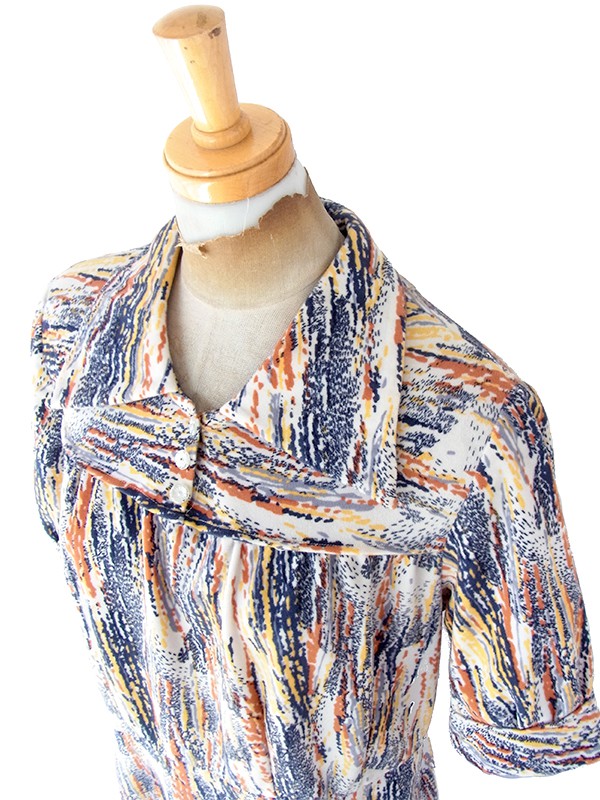 ヨーロッパ古着 ロンドン買い付け 70年代製 オフホワイト X ブラック・イエロー レトロ柄 ヴィンテージ ワンピース 16OM716