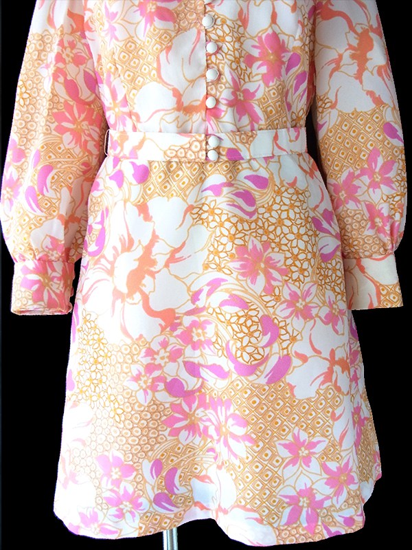 ヨーロッパ古着 ロンドン買い付け ホワイト X オレンジ・ピンク・パープル 花柄 共布ベルト付き レトロ ワンピース 17BS012