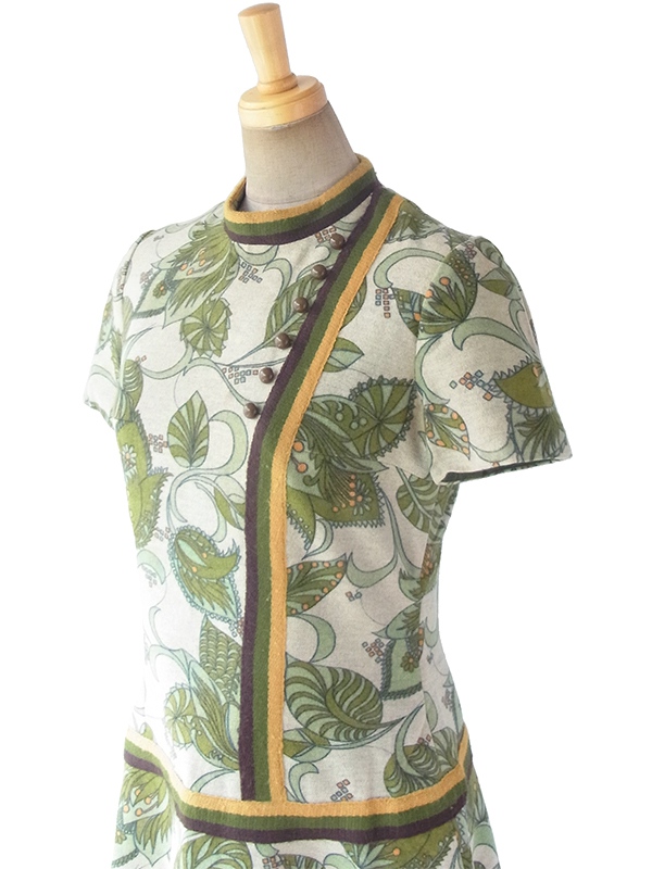 ヨーロッパ古着 ロンドン買い付け 60年代製 若草色 X ポタニカル柄 茶・緑・黄ライン ウール ワンピース 17BS202