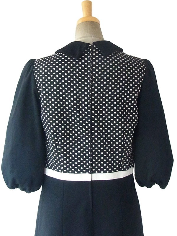 ヨーロッパ古着 ロンドン買い付け 70年代製 モノトーン X 水玉 パフスリーブ レトロ ワンピース 17BS210