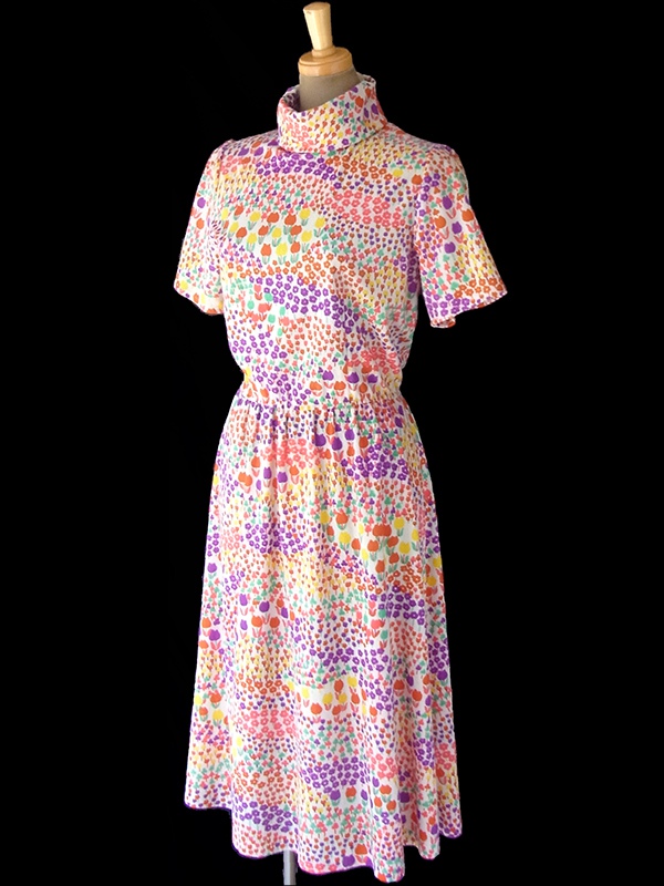 ヨーロッパ古着 70年代製 ホワイト X カラフル小花柄 ロールカラー パイル地 ヴィンテージ ワンピース 17CC002