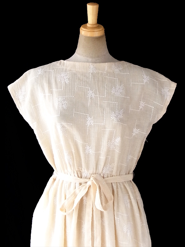 ヨーロッパ古着 フランス買い付け 60年代製 アイボリー X リーフ柄織り ガーゼ生地 共布ベルト付き ワンピース 17CC006