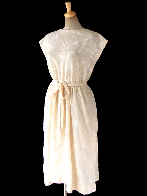 ヨーロッパ古着 フランス買い付け 60年代製 アイボリー X リーフ柄織り ガーゼ生地 共布ベルト付き ワンピース 17CC006