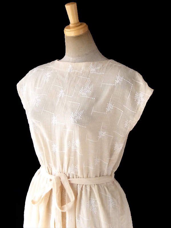 ヨーロッパ古着 フランス買い付け 60年代製 アイボリー X リーフ柄織り ガーゼ生地 共布ベルト付き ワンピース 17CC006