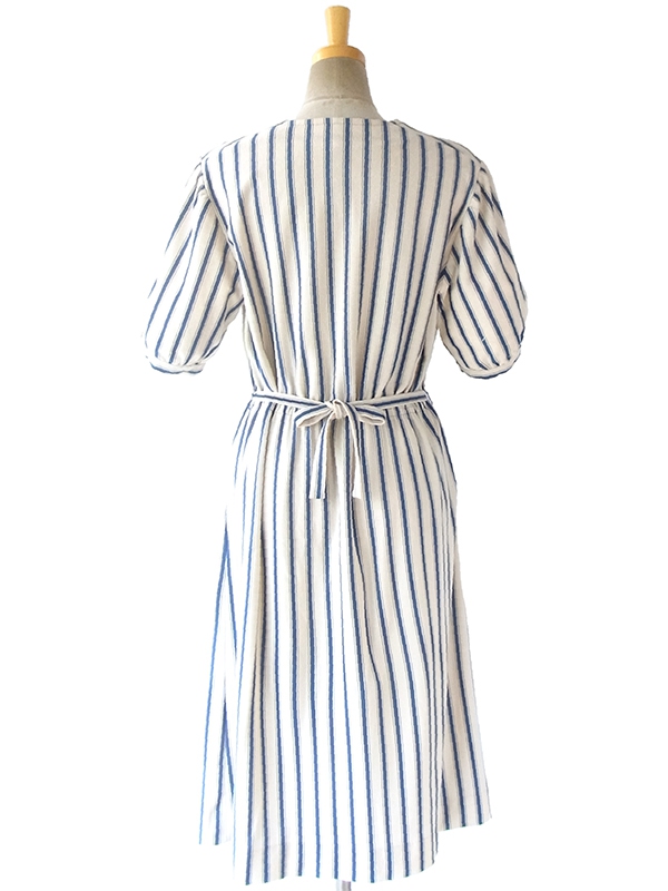ヨーロッパ古着 フランス買い付け 70年代製 オフホワイト X ブルー ストライプ 共布ベルト付き ヴィンテージ ワンピース 17FC013