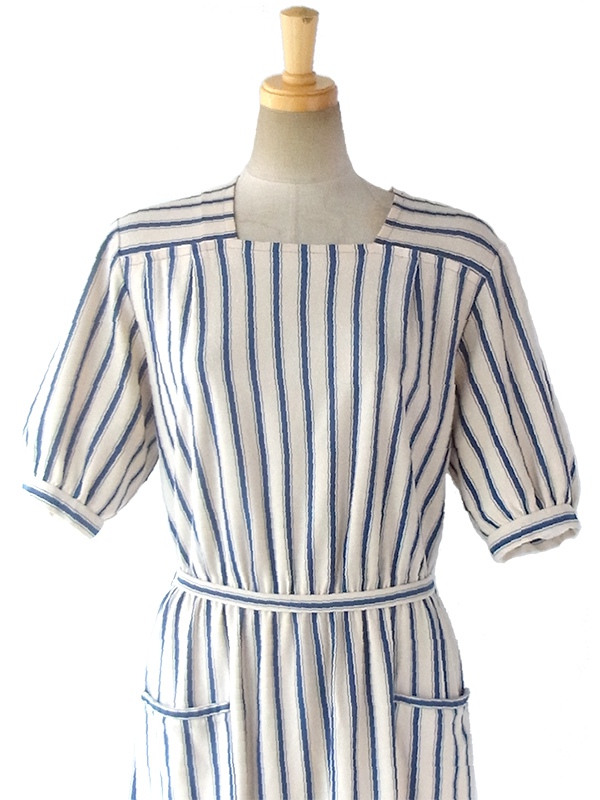 ヨーロッパ古着 フランス買い付け 70年代製 オフホワイト X ブルー ストライプ 共布ベルト付き ヴィンテージ ワンピース 17FC013