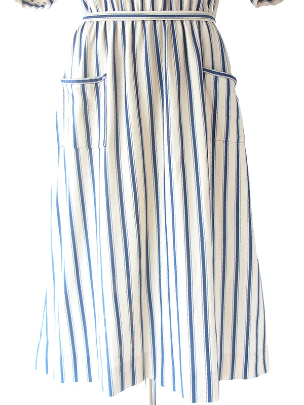 ヨーロッパ古着 フランス買い付け 70年代製 オフホワイト X ブルー ストライプ 共布ベルト付き ヴィンテージ ワンピース 17FC013