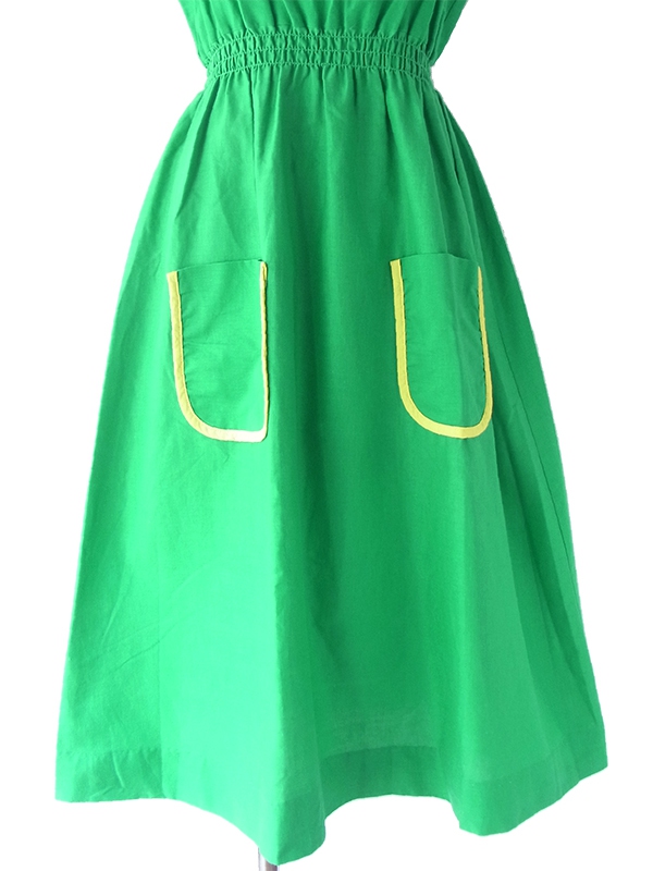 ヨーロッパ古着 フランス買い付け 60年代製 グリーン X イエロー 花柄アップリケ・ポケット付き ストラップ ワンピース 17FC221
