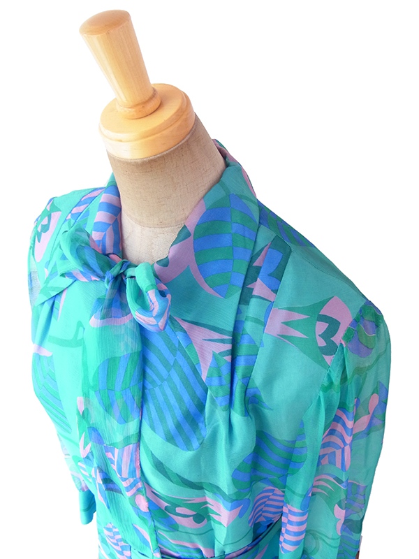 ヨーロッパ古着 60年代フランス製 エメラルドグリーン X ピンク・ブルー 花柄 ボウタイ シフォン地 ワンピース 17FC300