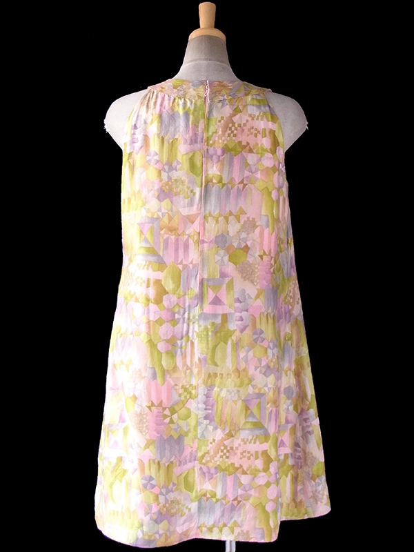 ヨーロッパ古着 フランス買い付け 60年代製 水彩のような色彩のレトロ柄 Aライン ヴィンテージ サテン ワンピース 17FC322