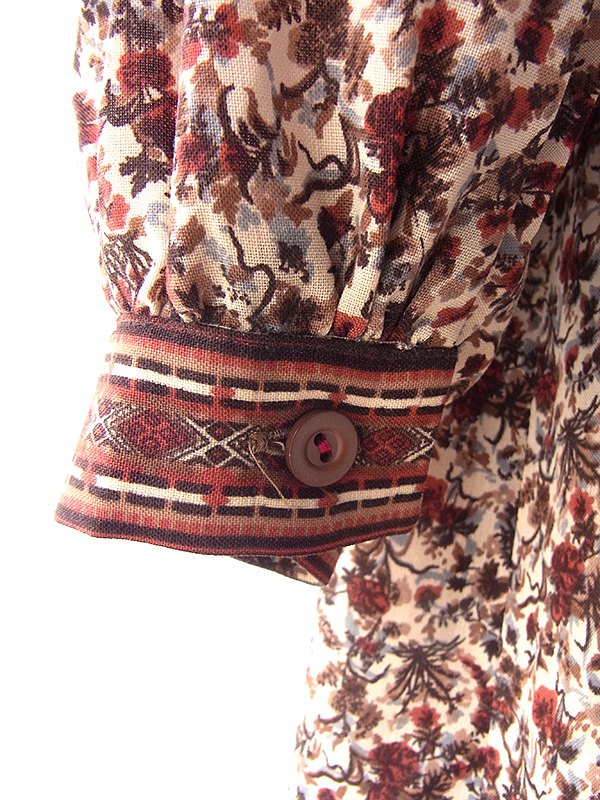 ヨーロッパ古着 フランス買い付け 70年代製 ベージュ X ブラウン・レッド 草花柄 ボウタイ ワンピース 17FC405