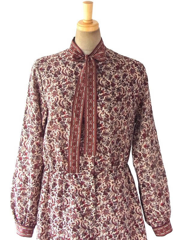 ヨーロッパ古着 フランス買い付け 70年代製 ベージュ X ブラウン・レッド 草花柄 ボウタイ ワンピース 17FC405