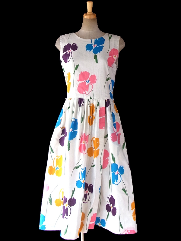 ヨーロッパ古着 フランス買い付け 60年代製 ホワイト X カラフル花柄 ポケット付き ヴィンテージ ワンピース 17FC413