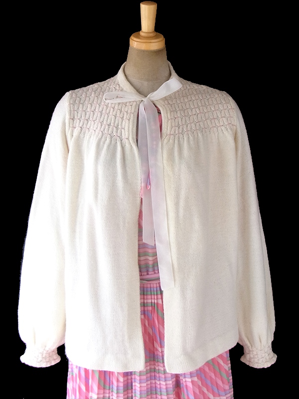 ヨーロッパ古着 フランス買い付け 60年代製 ホワイト X ピンク シャーリング リボン付き ウール カーディガン 17FC421