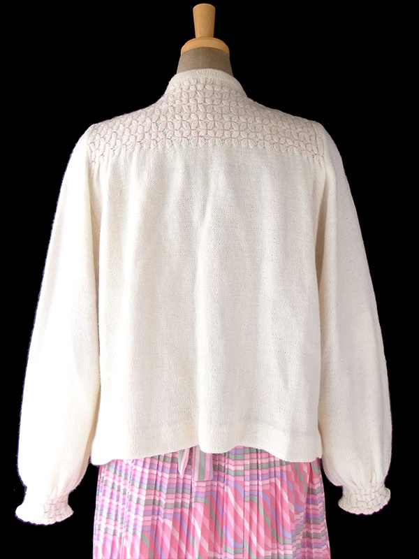 ヨーロッパ古着 フランス買い付け 60年代製 ホワイト X ピンク シャーリング リボン付き ウール カーディガン 17FC421