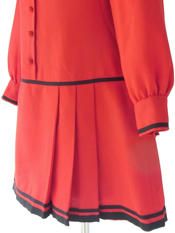 ヨーロッパ古着 60年代フランス製 レッド X ブラック ドロップウェスト 梨地ウールジョーゼット ワンピース 17FC502