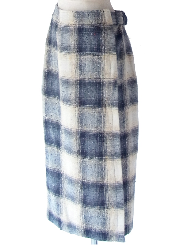 ヨーロッパ古着 フランス買い付け 60年代製 オフホワイト X ブラック チェック柄 ミックスツイード ラップスカート 17FC515