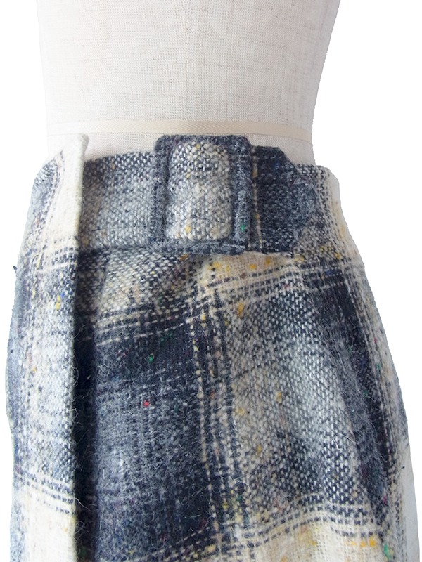 ヨーロッパ古着 フランス買い付け 60年代製 オフホワイト X ブラック チェック柄 ミックスツイード ラップスカート 17FC515