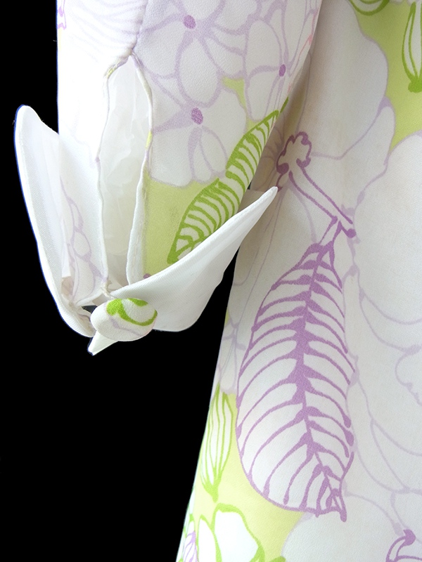 ヨーロッパ古着 ロンドン買い付け ホワイト X グリーン・パープル・ピンク 花柄 共布ベルト付きレトロ ワンピース 17OM012