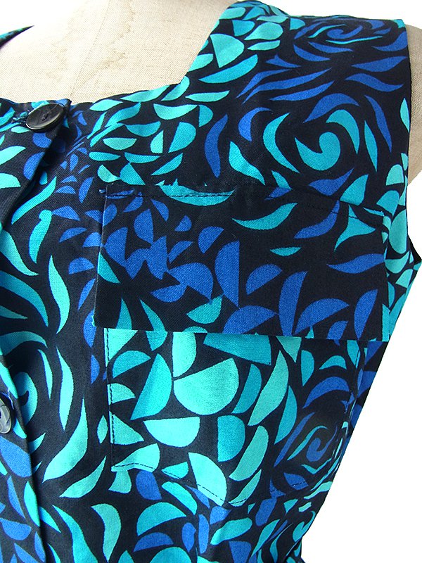 【送料無料】60年代フランス製 ブラック X エメラルドブルー・ブルー リーフ柄 共布ベルト付き デッドストック ワンピース 17OM603【未使用品】