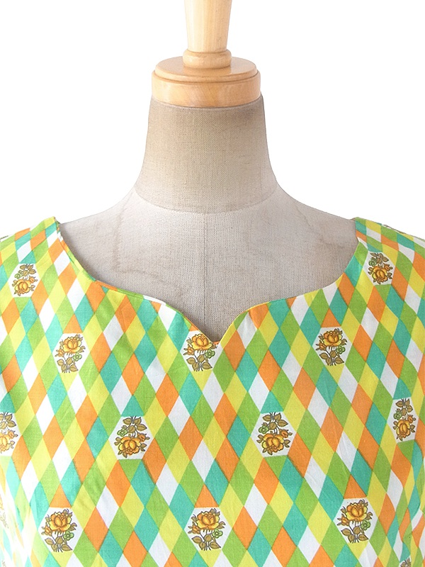 【送料無料】60年代フランス製 グリーン・イエロー・オレンジ・ホワイト ダイヤ・花柄 デッドストック ワンピース 17OM604【未使用品】