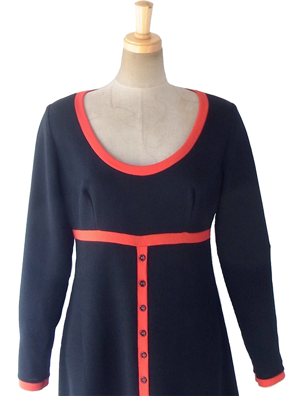 ヨーロッパ古着 ロンドン買い付け 70年代スウェーデン製 ブラック X レッド ライニング ヴィンテージ マキシ ワンピース 17OM641