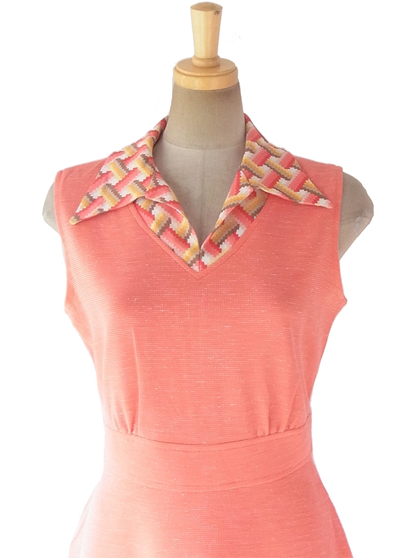 ヨーロッパ古着 ロンドン買い付け 70年代製 アプリコットピンク X レトロ柄襟 切り返し シンチウェスト ワンピース 17OM800