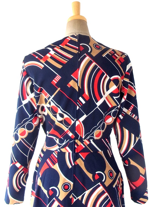 ヨーロッパ古着 ロンドン買い付け 70年代製 ネイビー X レッド・ホワイト・ベージュ レトロ柄 固定ベルト付き ワンピース 17OM803