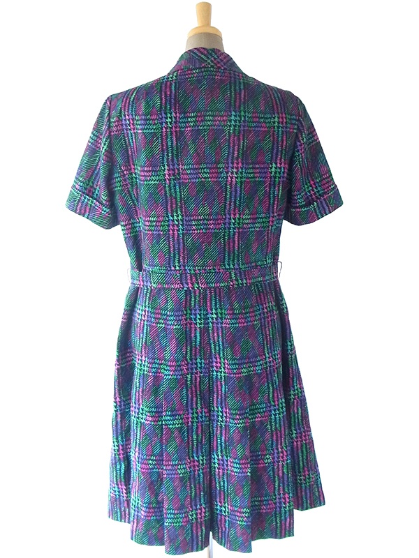 ヨーロッパ古着 ロンドン買い付け 70年代製 グリーン・ピンク・パープル X レトロ柄 共布ベルト付き ヴィンテージ ワンピース 17OM909