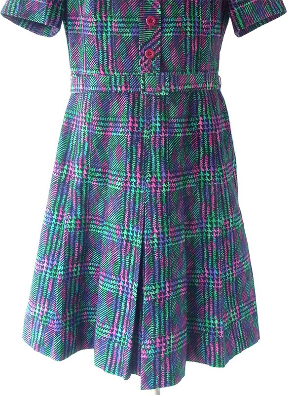 ヨーロッパ古着 ロンドン買い付け 70年代製 グリーン・ピンク・パープル X レトロ柄 共布ベルト付き ヴィンテージ ワンピース 17OM909