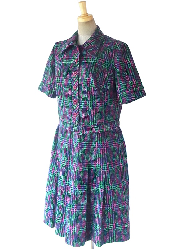 ヨーロッパ古着 ロンドン買い付け 70年代製 グリーン・ピンク・パープル X レトロ柄 共布ベルト付き ヴィンテージ ワンピース 17OM909