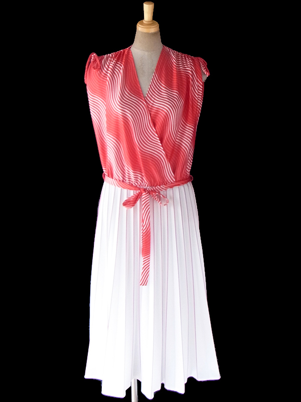 ヨーロッパ古着 ロンドン買い付け 70年代製 レッド X ホワイト 波模様 X アンブレラプリーツ レトロ ワンピース 18BS006