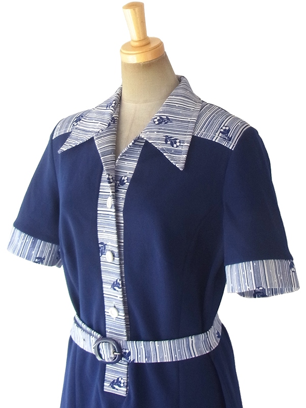 ヨーロッパ古着 ロンドン買い付け 70年代製 ネイビー X ホワイト 花柄・ボーダー 共布ベルト付き ヴィンテージ ワンピース 18BS104