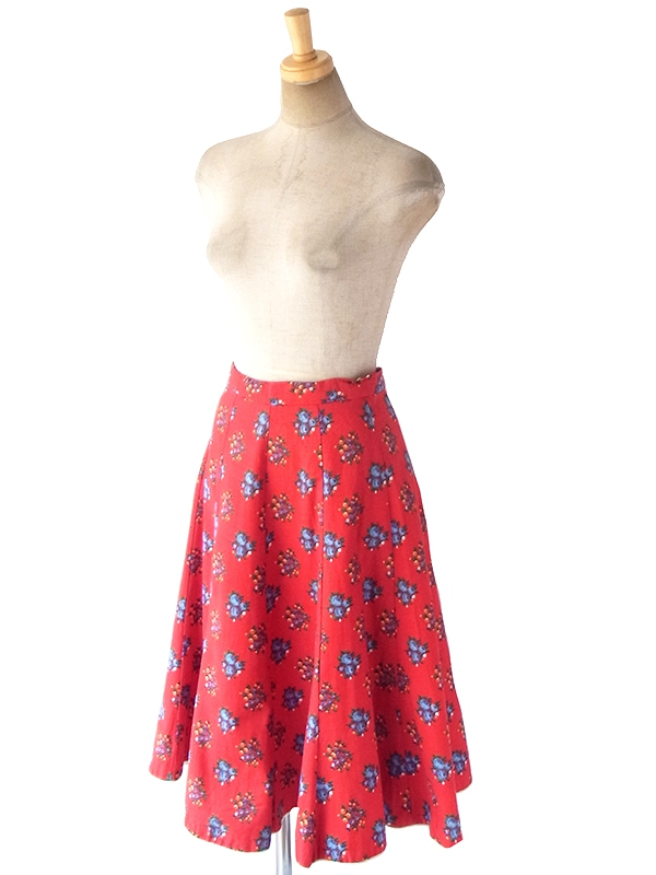 ヨーロッパ古着 ロンドン買い付け 60年代製 レッド X カラフル花柄 裾元ホワイト縁取り フレア スカート 18BS135