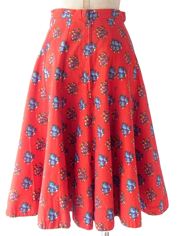 ヨーロッパ古着 ロンドン買い付け 60年代製 レッド X カラフル花柄 裾元ホワイト縁取り フレア スカート 18BS135